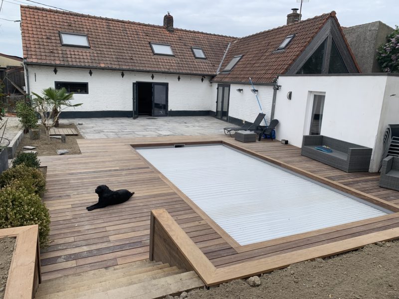 Piscine de 7 x 3m et terrasses pierres bleues et Padoue à Lamain (Tournai)